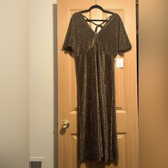 LA Threads Gold Sparkly Dress NWT - Picture 1 of 16
